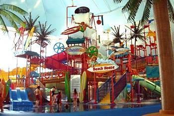 Skyline & Waterpark 3*