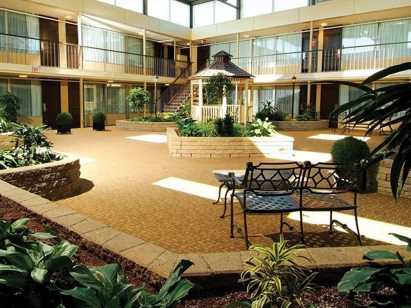 Hotel Skyline & Waterpark