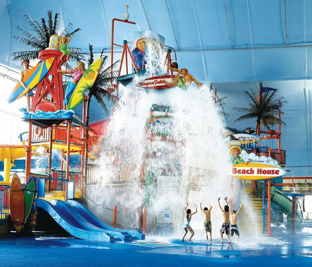 Skyline & Waterpark Hotel Niagara Falls